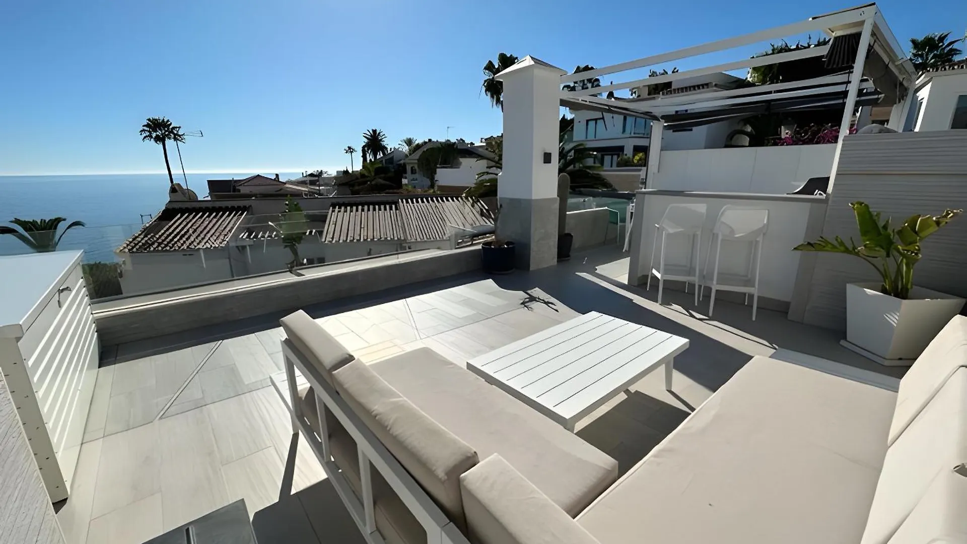 Family Villa Burriana Beach Нерха Испания